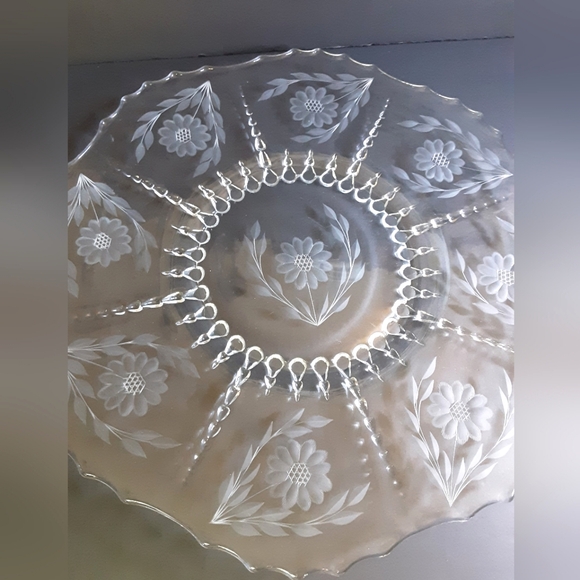 15" Vintage Cornflower Serving Platter Gorgeous Depression Glass Serving Plate - Picture 4 of 7